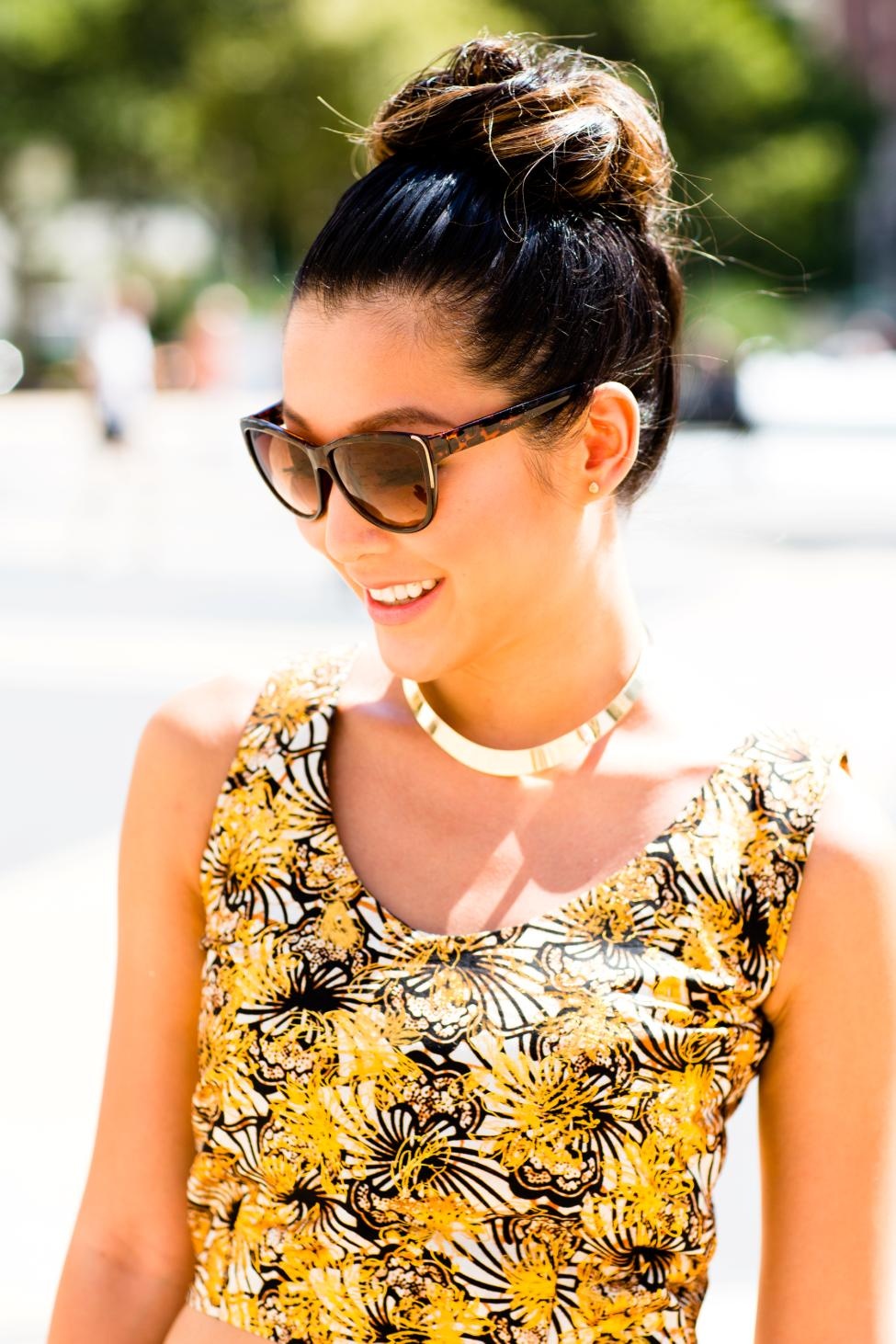 Những kiểu tóc đuôi ngựa, gợn sóng và tóc tết được các fashionista biến hóa thông minh như sự phối hợp đầy ngẫu hứng giữa kiểu tóc búi cao với những bím tóc tết chặt chẽ.