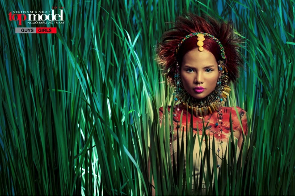 Với kiểu tóc ấn tượng, cô sinh viên đến từ ĐH Ngoại thương Hà Nội là người về nhì thử thách. Giám khảo Hương Color đặc biệt yêu thích tấm ảnh của Tiêu Linh. Tổng biên tập tạp chí F Thời trang nhận xét, tấm ảnh cho thấy sức hút mạnh mẽ ở thần thái, biểu cảm và gương mặt đậm chất mẫu.