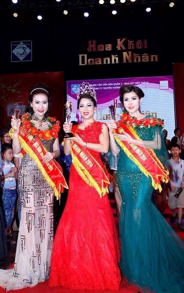 Hoa khôi doanh nhân là cuộc thi không thi bikini. Top 3 cuộc thi tỏa sáng trong đêm chung kết.
