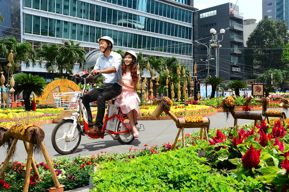 Xe đạp điện HKbike được người dùng đặc biệt yêu thích nhờ khả năng đi được quãng đường xa nhất lên tới 90km/lần sạc, không lo hết điện giữa đường