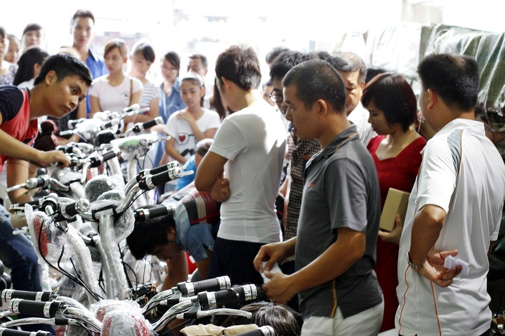 HKbike mạnh dạn khuyến cáo khách hàng đừng vội mua xe hôm nay, chờ đợi ưu đãi, hứa hẹn sẽ có một lượng khách hàng khổng lồ đến các showroom của hãng.