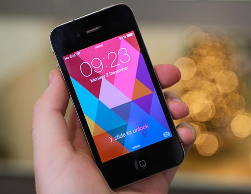 Camera 5 meagpixel chụp đêm khá sáng của iPhone 4.