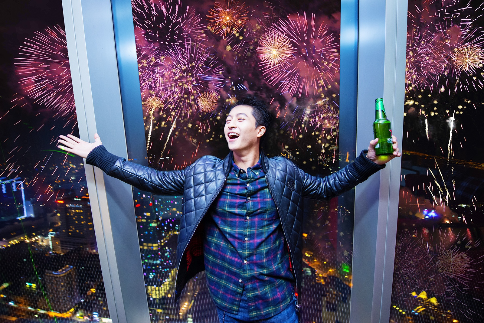 Bổ sung thêm hình không phô của Heineken.