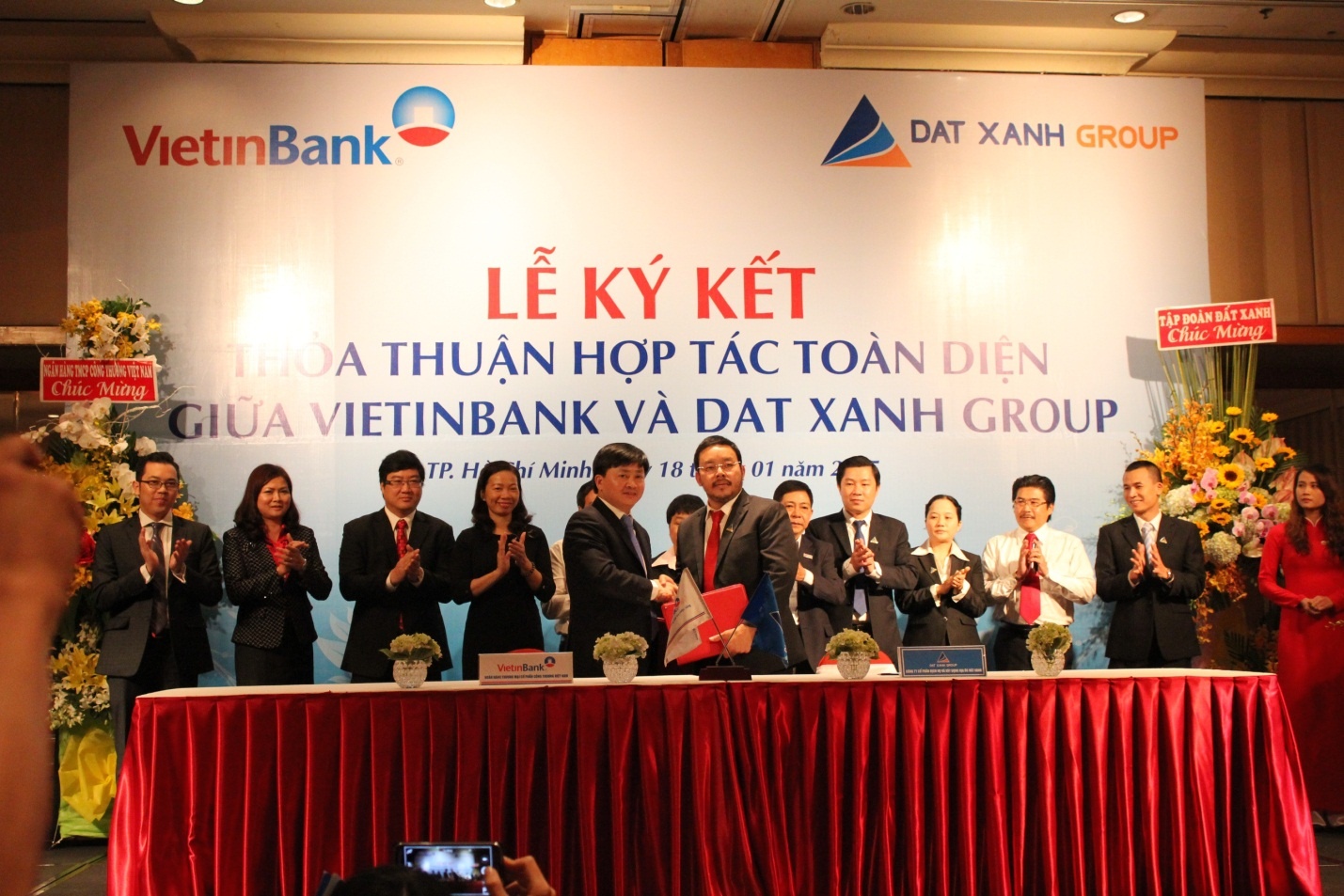 Dat Xanh va Vietinbank ky ket hop tac toan dien hinh anh