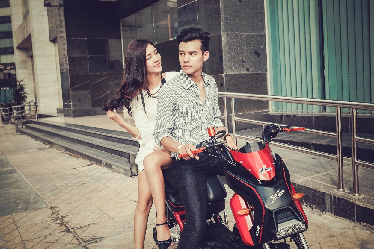 Cuối năm là thời điểm để nhiều khách hàng mua được chiếc xe điện mơ ước với giá thành tốt.