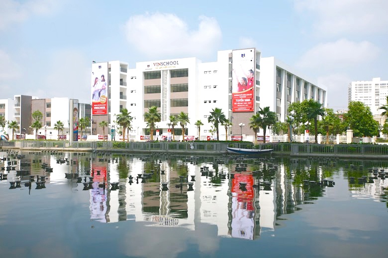 Trường Phổ thông Liên cấp Vinschool được đầu tư cơ sở vật chất hiện đại trên diện tích 2ha tại Khu đô thị Times City.
