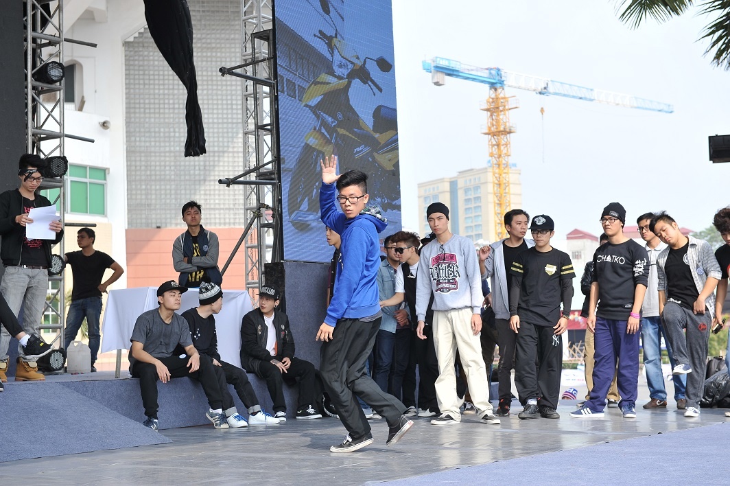 San choi hiphop soi dong cua gioi tre Ha Noi hinh anh