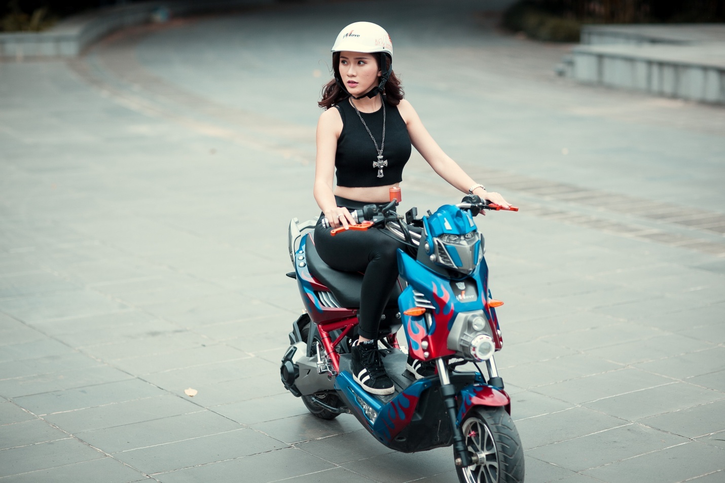 Sở hữu xe điện độ là mong muốn của nhiều bạn trẻ ưa thích sự phá cách.