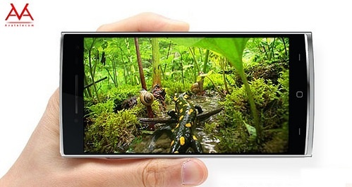 Hệ điều hành Android 4.4.4 tăng cường khả năng bảo mật, hỗ trợ đa ứng dụng.