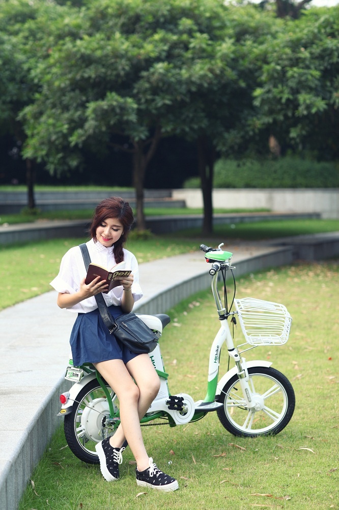 Dù đã giản lược tối đa vật dụng đắt tiền nhưng nhiều bạn vẫn bị bạn bè gắn mác “con nhà giàu”.