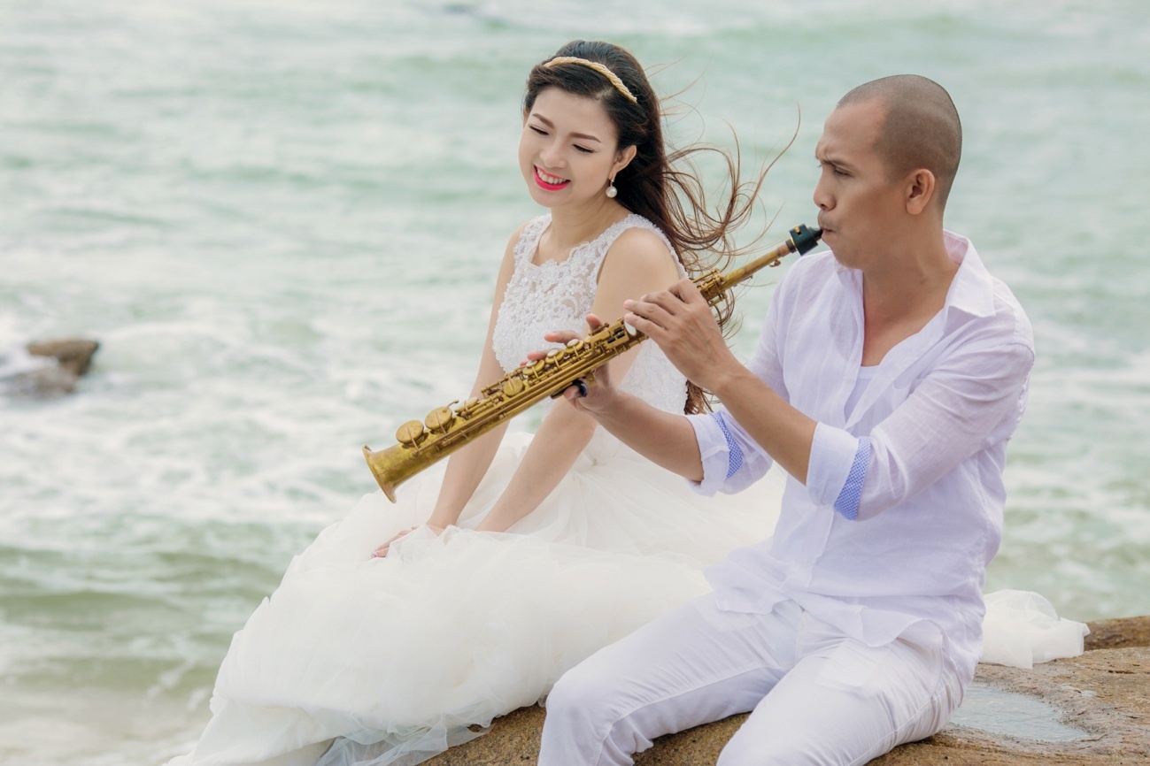 Nghe si Minh Tam Bui ket hop voi ca si Pham Thanh Thao hinh anh