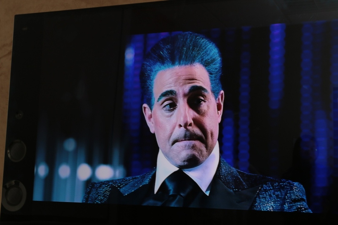 Nhân vật được xử lý chi tiết, nổi bật so với khung cảnh xung quanh.