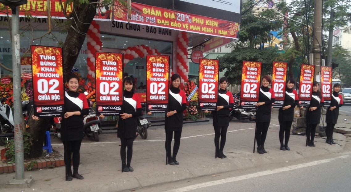 Vui khai truong - tung bung khuyen mai tai so 2 Chua Boc hinh anh