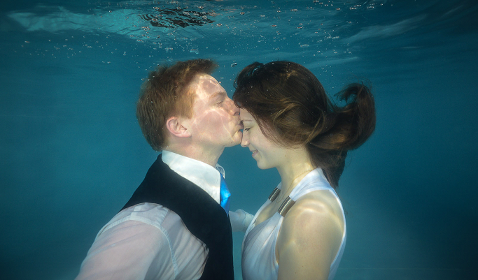 Nhung buc anh xem xong la muon hon ngay hinh anh