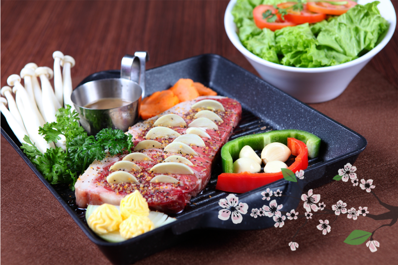 Steak bò Wagyu nướng muối BBQ truyền thống, món ăn bổ dưỡng cho ngày Tết đầy sung túc.