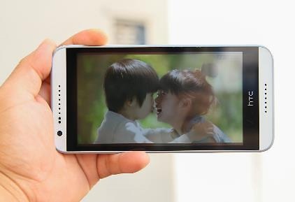 HTC Desire 620G - Smartphone Dual SIM loi 8 gia tot hinh anh