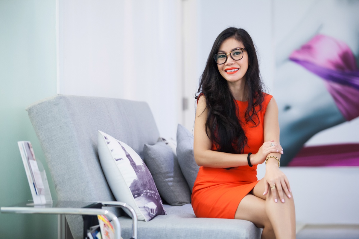Đằng sau sự thành công của Thea Clinic chính là sự khéo léo trong kinh doanh của người nữ giám đốc tài năng - doanh nhân Valencia Trần.