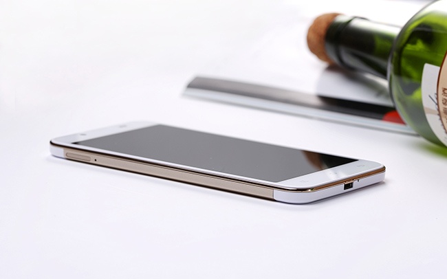 Racer HERO có giá 3,7 triệu đồng, giới hạn số lượng 2000 máy.