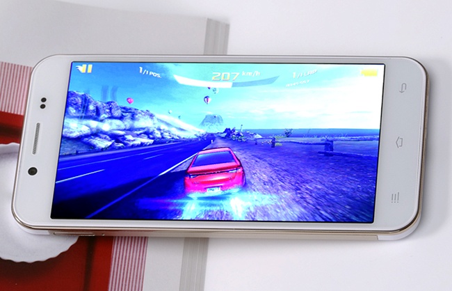 Racer HERO: Dien thoai dang mua dip Tet hinh anh