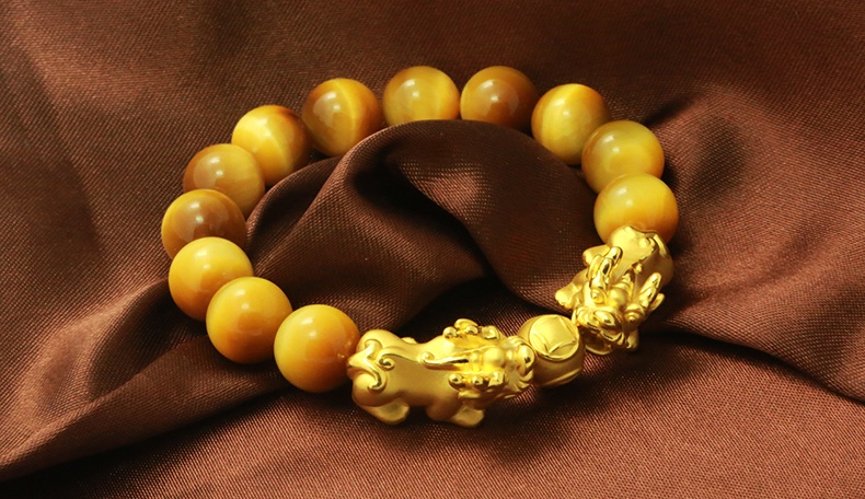 Ngay via than tai, mua gi lay may? hinh anh