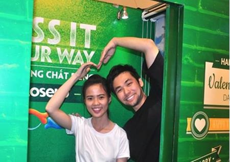 Những Kissing Booth xuất hiện tại hơn 11 địa điểm bao gồm các trung tâm thương mại, rạp chiếu phim và siêu thị lớn... đã trở thành điểm hẹn hấp dẫn cho các cặp đôi dịp cuối tuần.