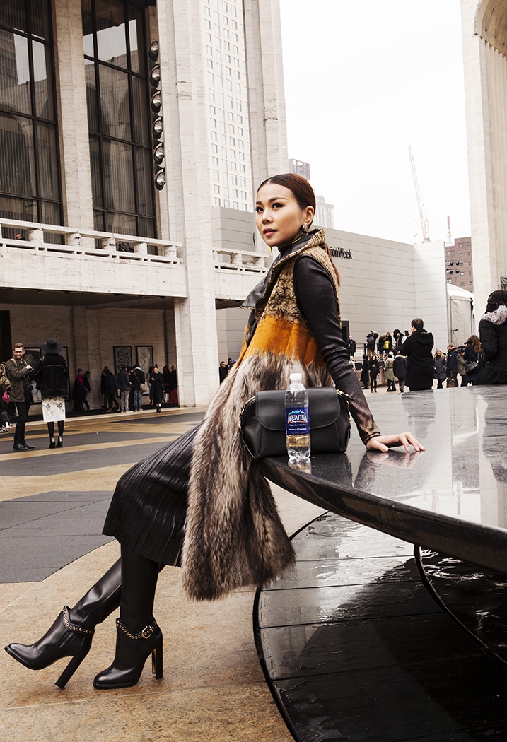 Đại sứ của nhãn hàng Aquafina được mời đến tham dự tuần lễ thời trang New York Thu Đông 2015. Đây là sự kiện thường niên danh giá của làng thời trang thế giới.