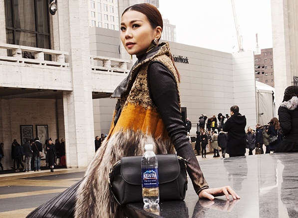 Thanh Hang khoe phong cach hut hon tren duong pho  New York hinh anh