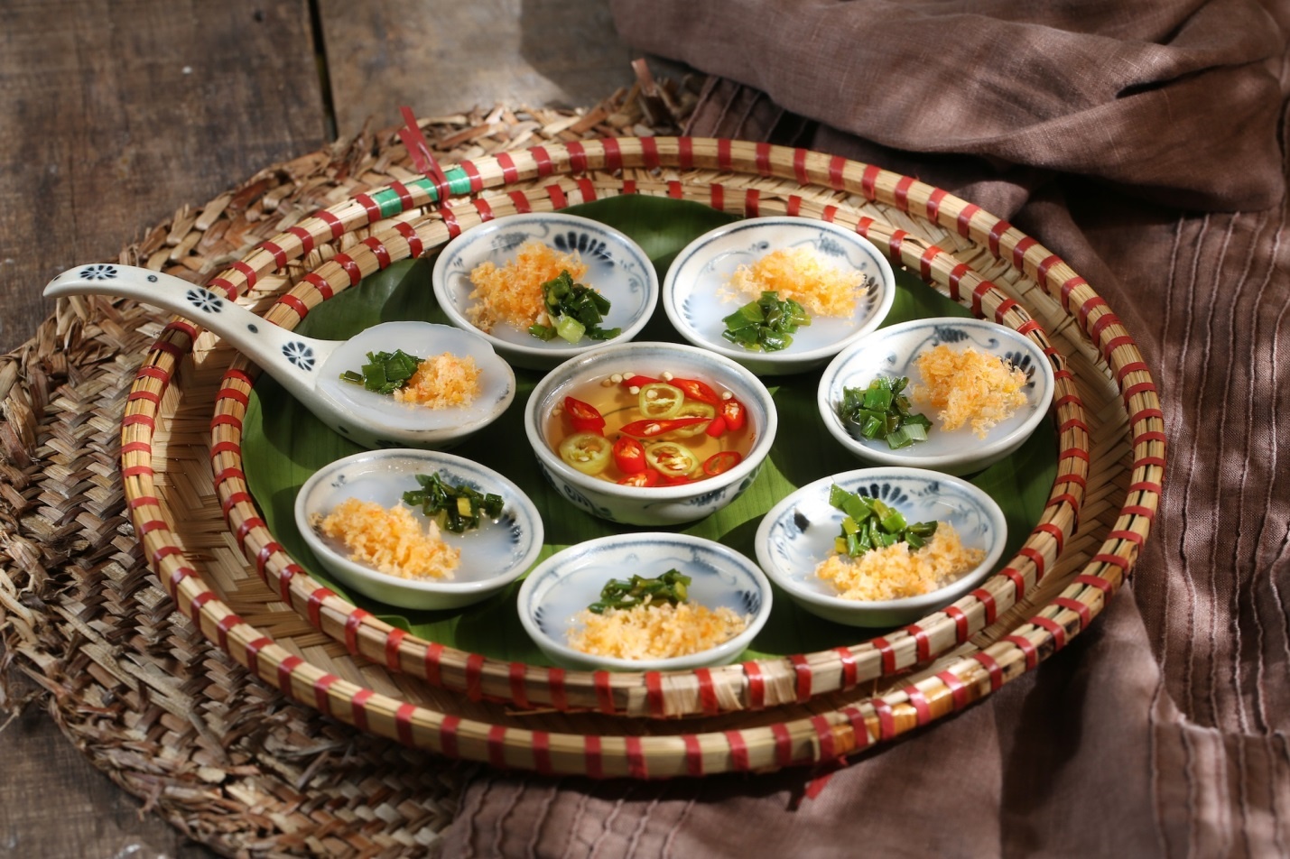 Bánh bèo chén mát lành.