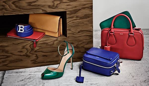 Tui hang hieu khuyen mai lon dip 8/3 hinh anh