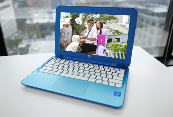 Với Cloud, mọi dữ liệu kỷ niệm của người dùng đều được bảo vệ và dễ dàng khôi phục.