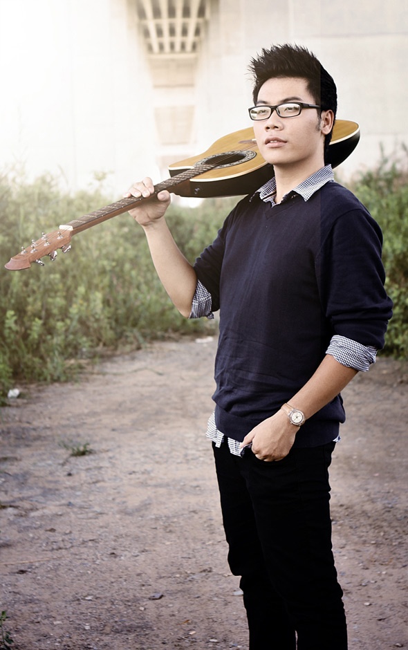 “Nhìn mọi thứ đẹp hơn thì mình cũng trở nên yêu đời, tích cực và có thêm động lực sáng tác”, Hamlet Trương cho biết. 