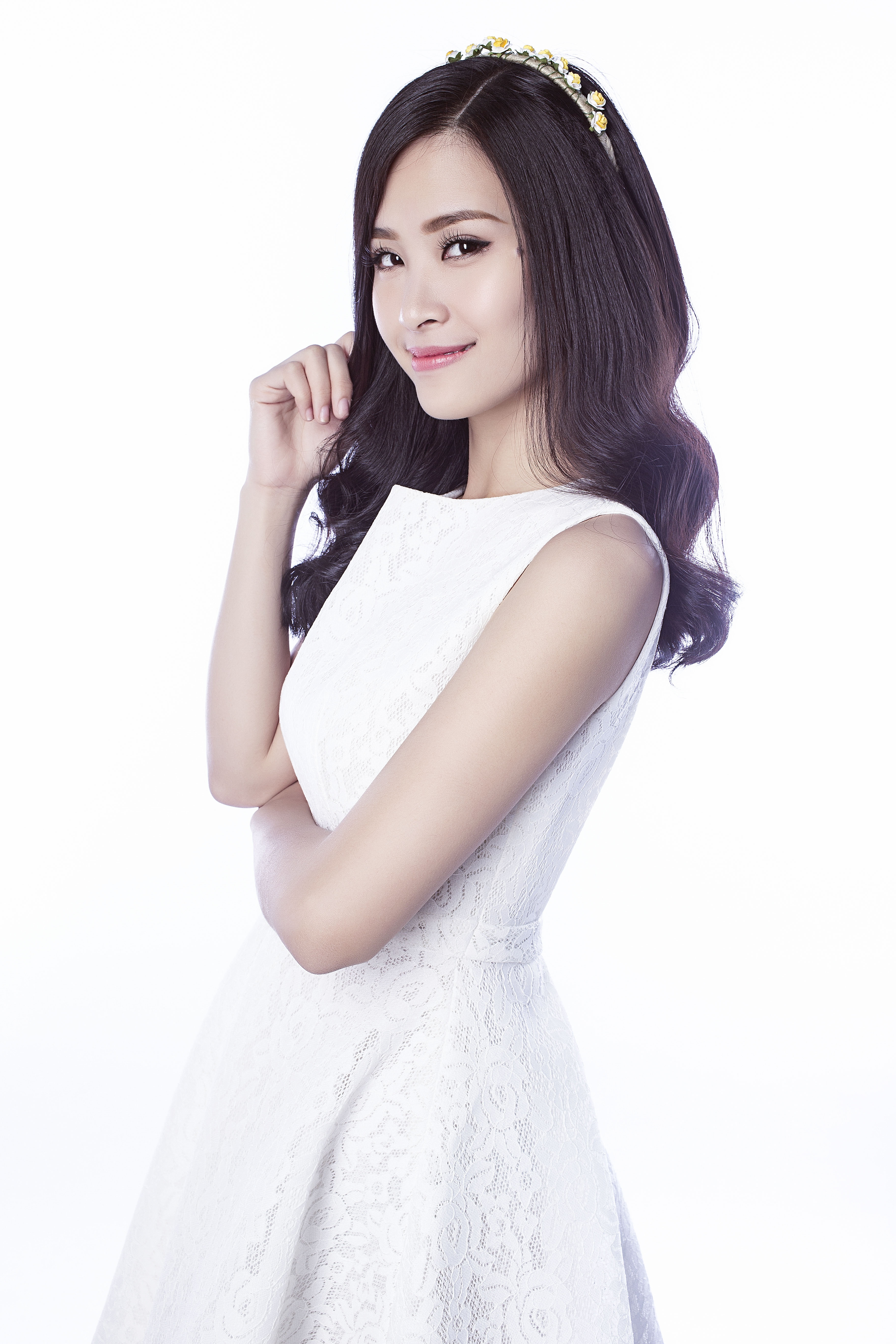 Tỏa sáng tài năng châu Á – Phiên bản Việt là chương trình đầu tiên Đông Nhi thử sức ở vai trò giám khảo.