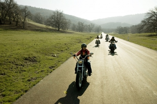 Những dòng xe thể thao côn tay có dáng ngồi thoải mái, nhẹ nhàng, và thiết kế thời thượng rất được lòng dân phượt.