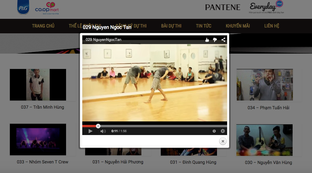 Tiết mục múa đương đại với những vũ đạo uyển chuyển nhưng mạnh mẽ của Nguyễn Ngọc Tân.