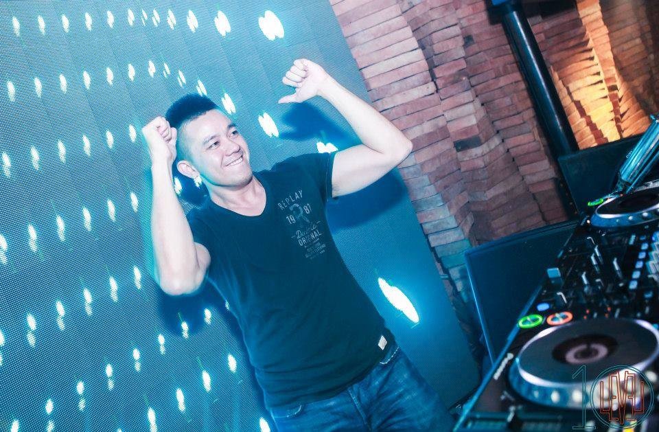 Son Tung M-TP tai hien The Remix tai LEVEL10 hinh anh