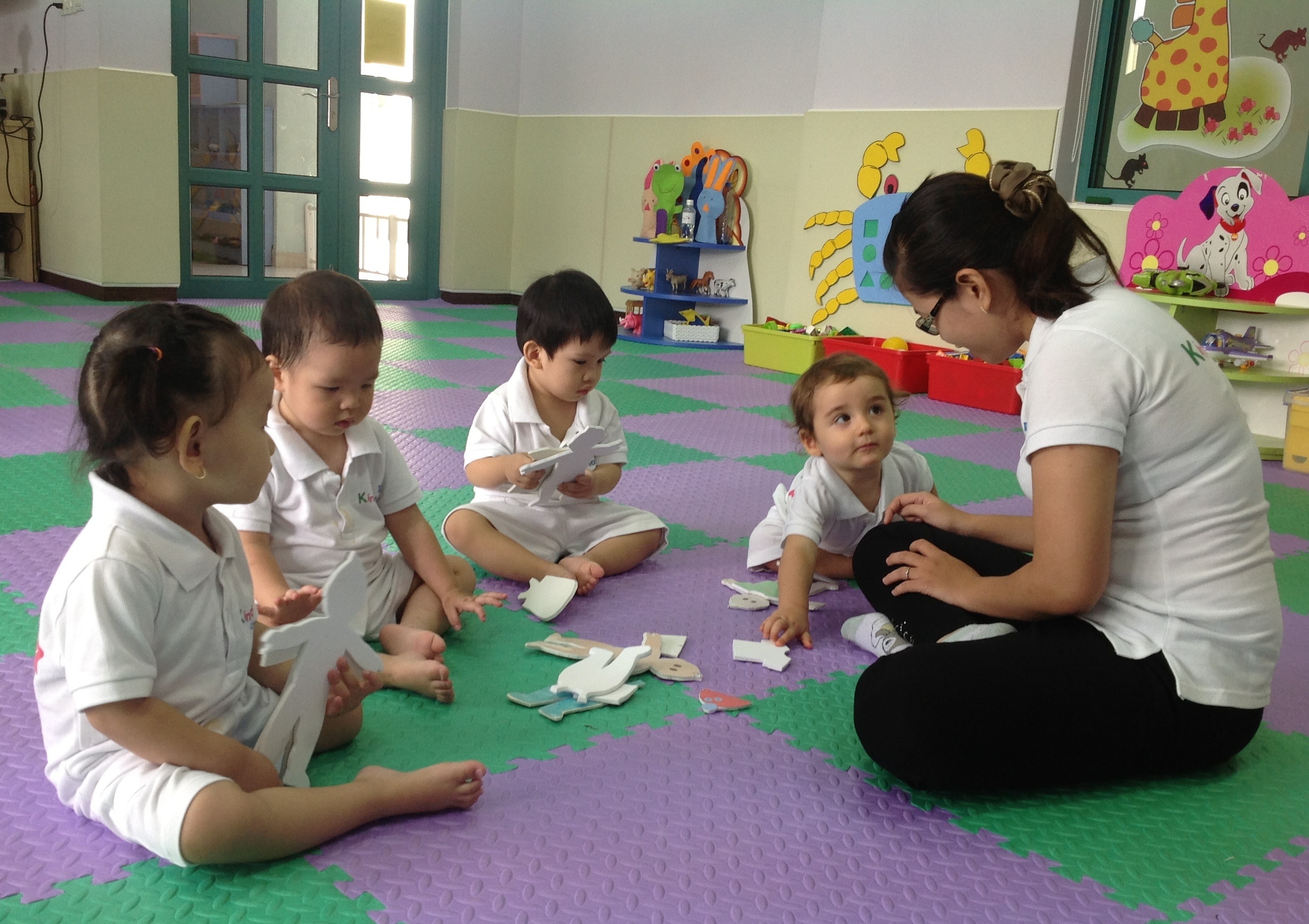 Chon truong mam non: Lam sao de vung tin long me? hinh anh