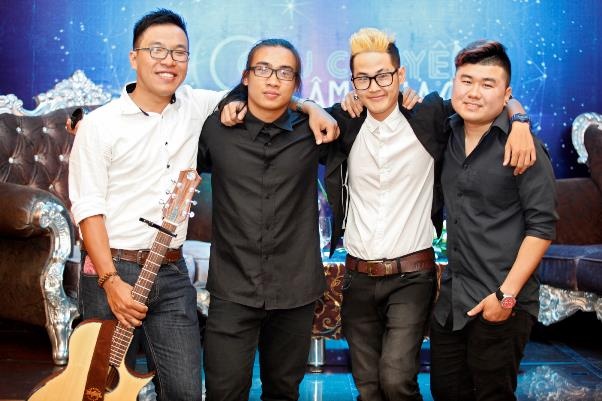 Các chàng trai F-Bank được nhiều người biết đến sau X-Factor.