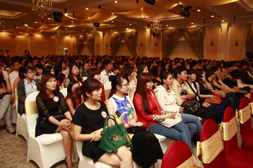 Tham gia các khóa học, hội thảo sẽ giúp bạn trẻ hiểu rõ hơn về nghề thẩm mỹ.