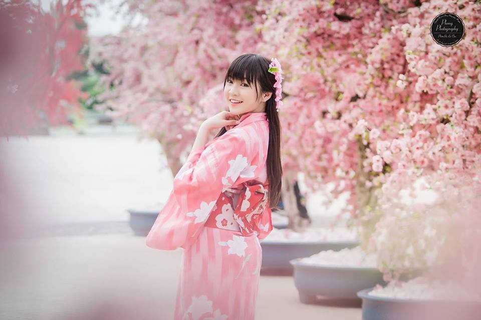 Hot girl thu nhap khung tu choi vao showbiz hinh anh