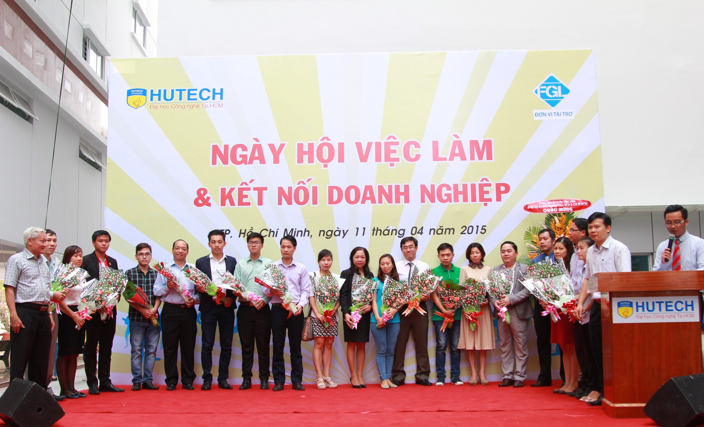 Hơn 60 doanh nghiệp tham gia ngày hội việc làm tại HUTECH.