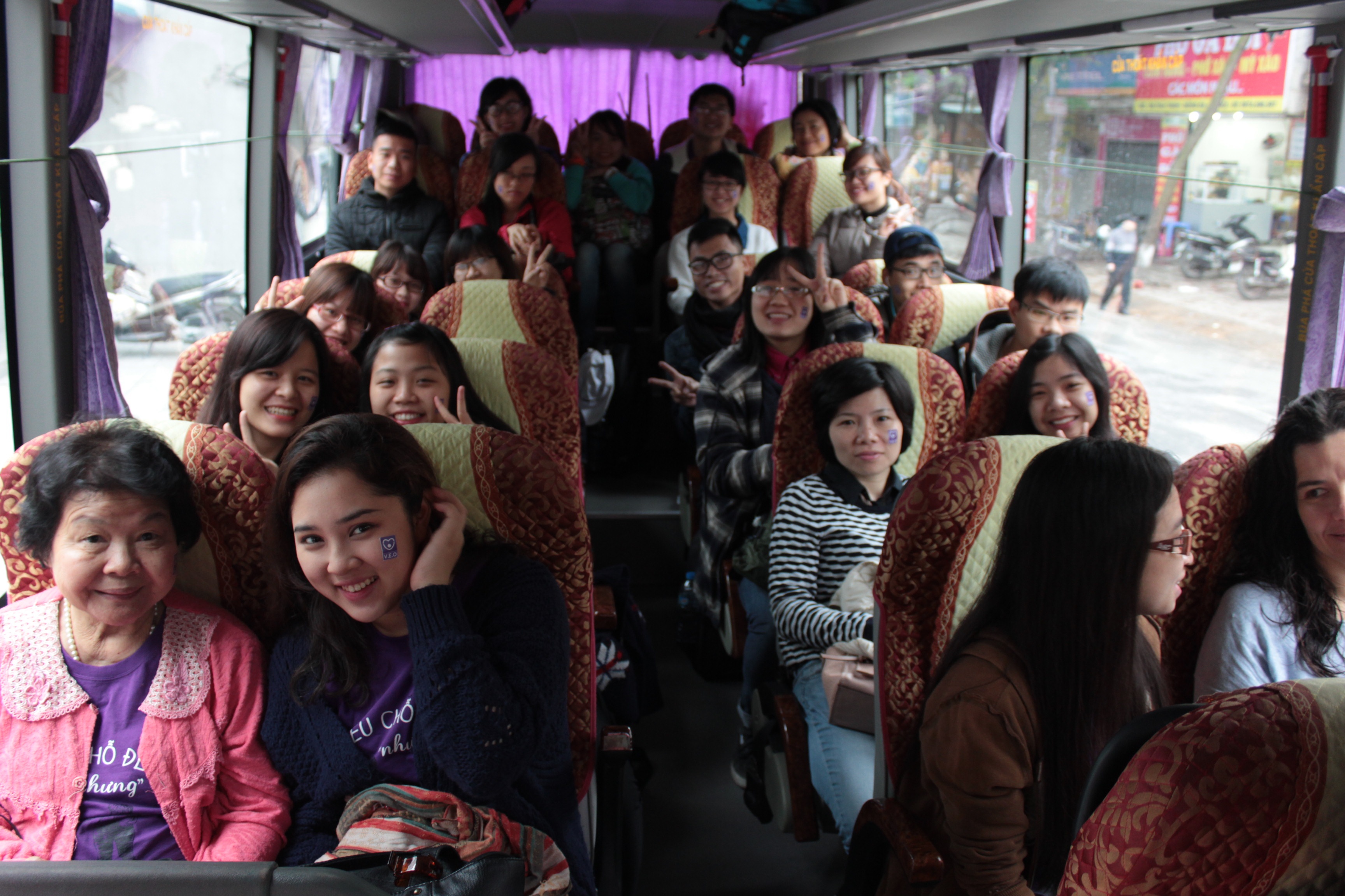 Vì vậy, chuyến đi Bản Cỏi với sự góp mặt của Bảo Trâm Idol lần này mong muốn tạo cơ hội cho các bạn làm tình nguyện cùng với thần tượng, từ đó sẽ truyền thêm cảm hứng cho các bạn cũng như giúp lan tỏa tinh thần thiện nguyện trong giới trẻ.