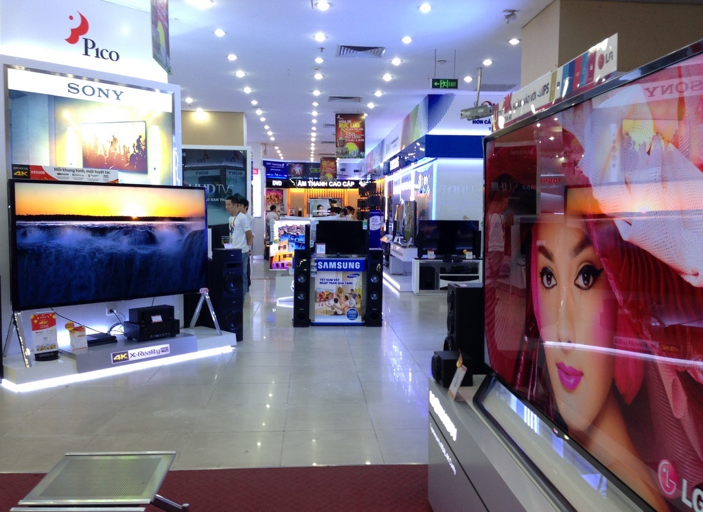 Uu dai hap dan mung dien mao moi Pico 173 Xuan Thuy hinh anh