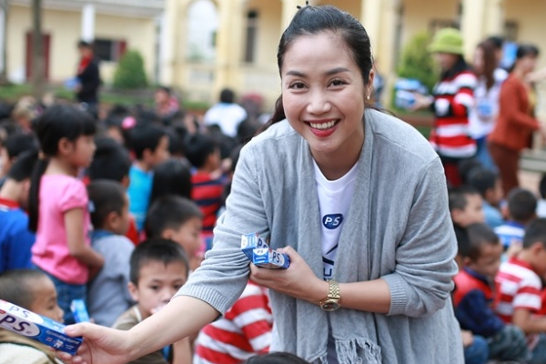 Oc Thanh Van di tu thien ngay sau khi sinh con hinh anh