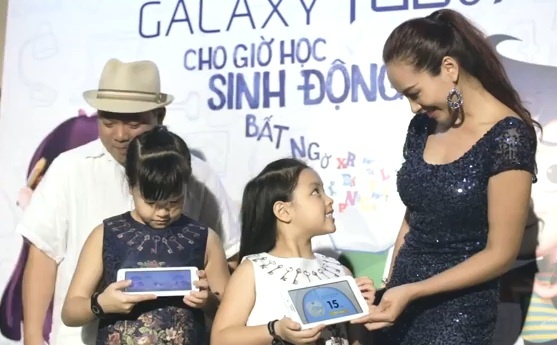 Bi quyet su dung cong nghe de huong dan con hoc tap cua Thuy Hanh hinh anh