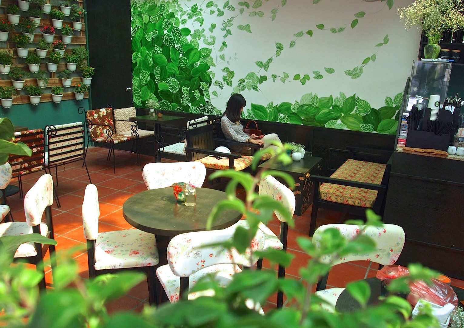 Lac vao xu so than tien tai The Jamocha Villa hinh anh