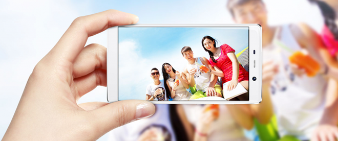 X6-Design (chip lõi tứ, RAM 3 GB, giá 3,5 triệu đồng) đang thu hút nhiều người dùng Việt.