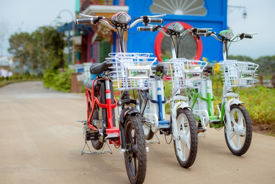 Xe dien chay pin cao cap ban gia thap kho tin hinh anh