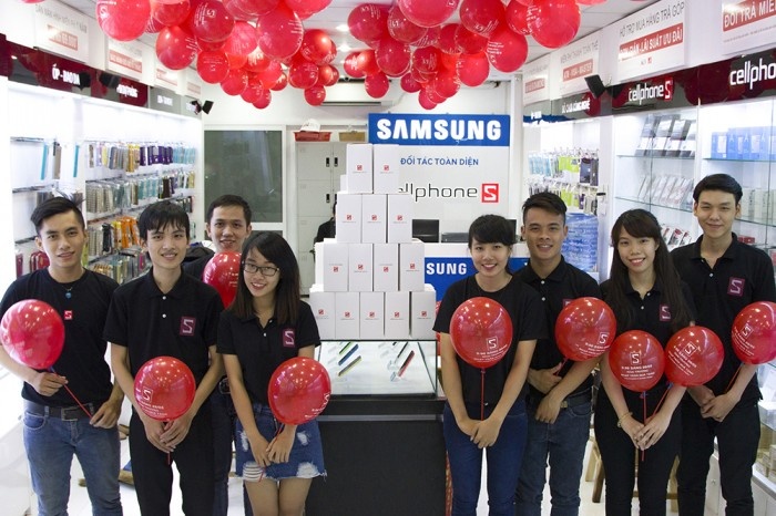 Mua iPhone 5 gia 5.000 dong tai CellphoneS Quang Trung hinh anh