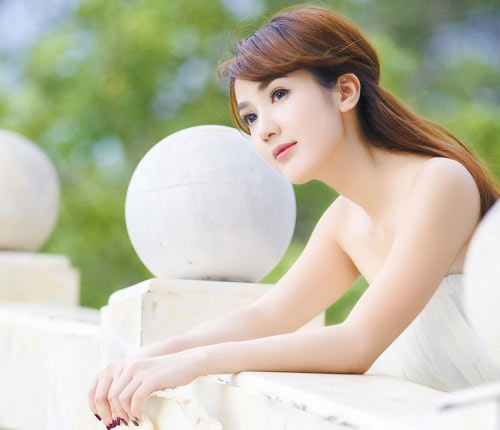 Lan da trang hong cua phai dep khien chang mong nho hinh anh