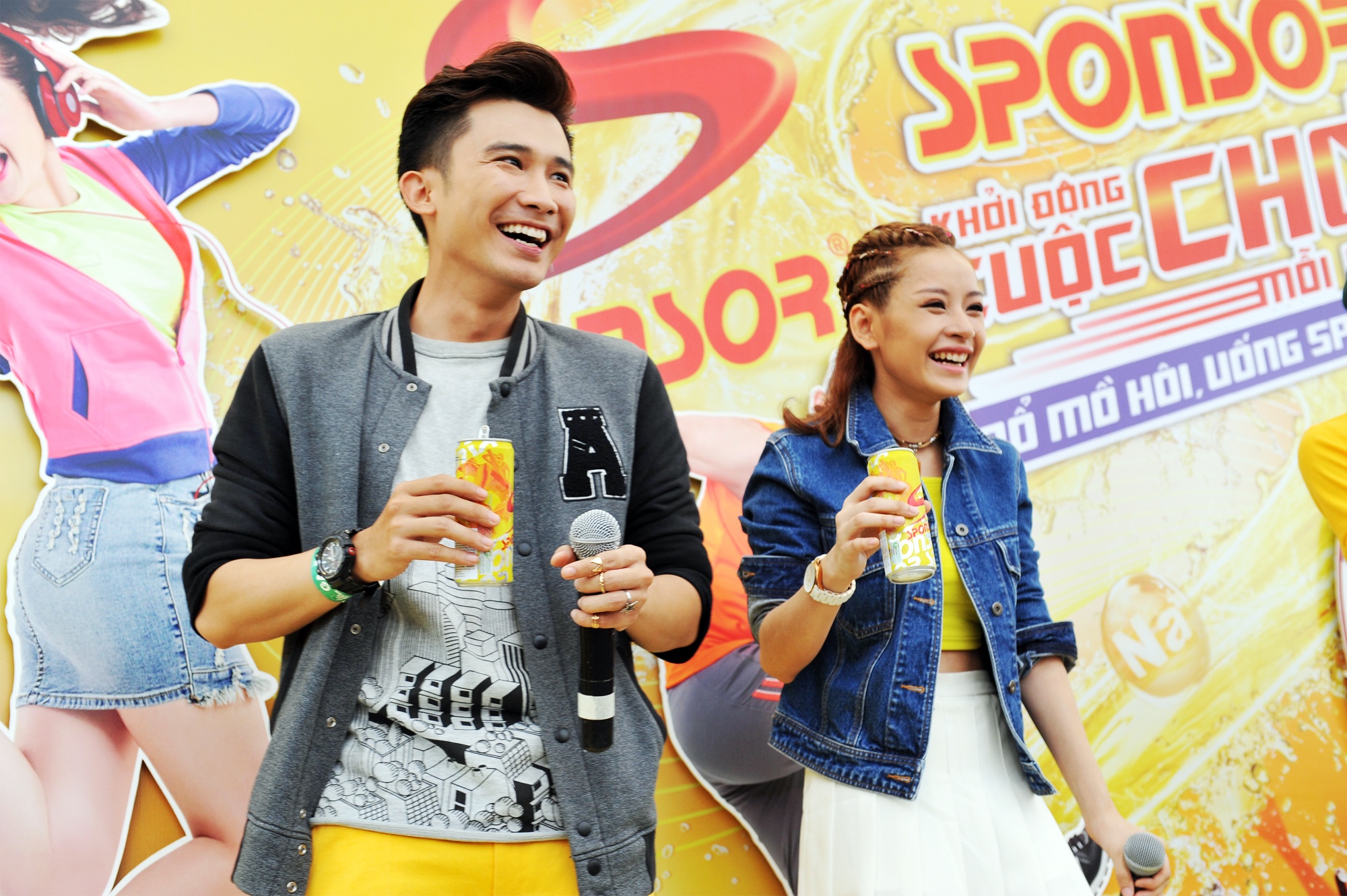 Chi Thien va Chi Pu tro tai hat nhep, nhay soi dong voi fan hinh anh